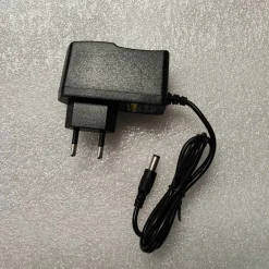 ALIMENTATORE UNIVERSALE 220 V CA A 5V CC ADATTATORE DI ALIMENTAZIONE 2A Q-DC303