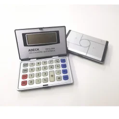 CALCOLATRICE RICHIUDIBILE TASCABILE PORTATILE 8 CIFRE DISPLAY PER SCUOLA UFFICIO
