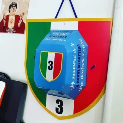 CAPPELLO CELEBRATIVO FESTA TERZO SCUDETTO NAPOLI KVARATSKHELIA CAMPIONI D'ITALIA