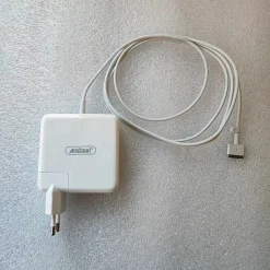 CARICABATTERIE ADATTATORE CARICATORE CELLULARE ALTA VELOCITÀ TYPE-T 60 W Q-KC01