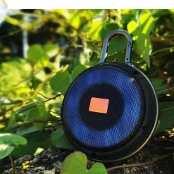 CASSA SPEACKER PORTATILE BLUETOOTH LUCE LED MULTICOLOR CON GANCIO PER APPENDERLA