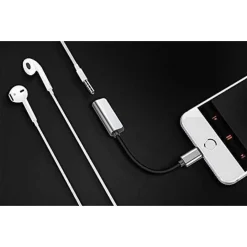 CAVO RICARICA ADATTATORE AUDIO 2 IN 1 LIGHTNING CUFFIE JACK 3,5MM IPHONE IP-7789