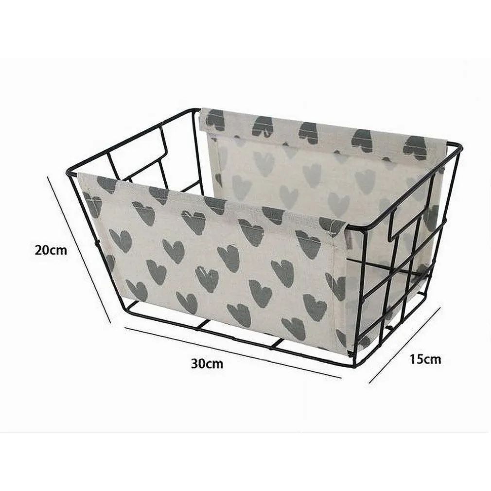 CESTO PORTA OGGETTI IN FERRO TESSUTO STAMPA CUORI GRIGI MANICI 30X20X15 CM 10619