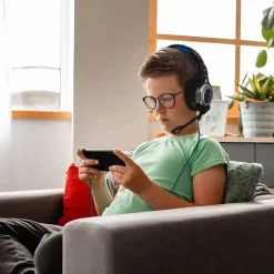 CUFFIE STEREO CABLATE MICROFONO JACK 3,5MM USB LED RGB GAMING FILM PER PC GM6060