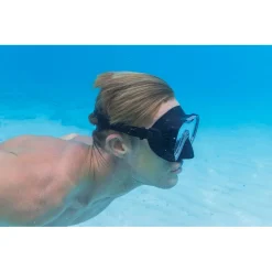 MASCHERA IMMERSIONI CRUSADER PRO CINTURINO SILICONE REGOLABILE 14+ ANNI 3 COLORI 22074