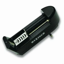 MAXTECH CARICA BATTERIA UNIVERSALE 3.7V LI-ION CARICA VELOCE RICARICABILE CA-PI01