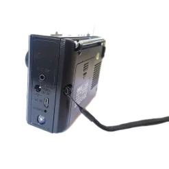 MINI RADIO PORTATILE RADIOLINA RICARICABILE FM LETTORE MP3 USB MICROSD CMIK MK918