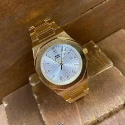 OROLOGIO DA POLSO ZCC UOMO ANALOGICO AL QUARZO DATA ELEGANTE DORATO FONDO BIANCO