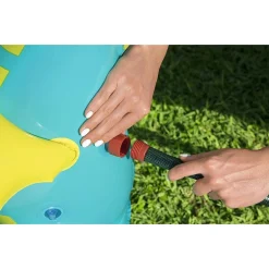 PISCINA PER BAMBINI CAVALUCCIO MARINO SPRUZZA ACQUA 2 ANNI+ 188X160X86 CM 53114