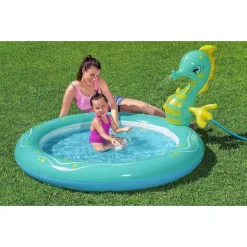 PISCINA PER BAMBINI CAVALUCCIO MARINO SPRUZZA ACQUA 2 ANNI+ 188X160X86 CM 53114