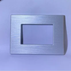 PLACCA DYNAMIC 3 4 6M TECNOPOLIMERO SATINATO ARGENTO COMPATIBILE BTICINO AXOLUTE