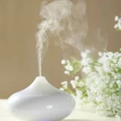 PROFUMATORE AMBIENTE DIFFUSORE UMIDIFICATORE LED RGB + 3 PROFUMATORI GRATIS