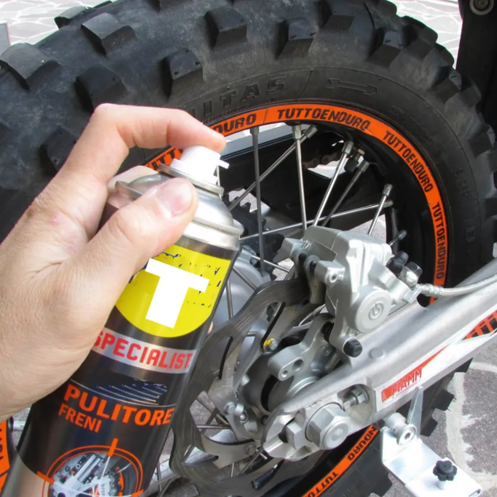 PULITORE FRENI DETERGENTE DISOSSIDANTE PINZE FRENI A DISCO E A TAMBURO DA 400ML