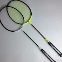 RACCHETTE VOLANO BADMINTON CON FILO GIALLO SPORT TENNIS GIOCO PARTITA RACCHETTA