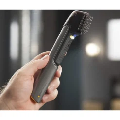 REGOLABARBA RASOIO REGOLATORE BARBA TAGLIO CAPELLI CORPO RIFINITORE LED Q-TM05