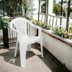 SET 2 PZ SEDIA RATAK SCHIENALE BASSO MONOBLOCCO BIANCA OPACA CON BRACCIOLI 021048