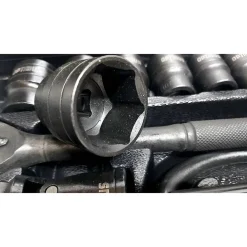 SET CHIAVI A BUSSOLA 24 PEZZI CON CRICCHETTO REVERSIBILE 1/2'' PROLUNGHE VALIGIA