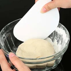 TAGLIAPASTA PIZZA MULTIFUNZIONE SPATOLA ROTONDO IN ACCIAIO INOX CON RIGHELLO