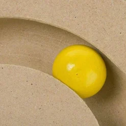 TIRAGRAFFI CRINE VEG+GIOCA BRIGITTE GIOCO CON PIUME PISTA PALLINE GATTO 30X44 CM